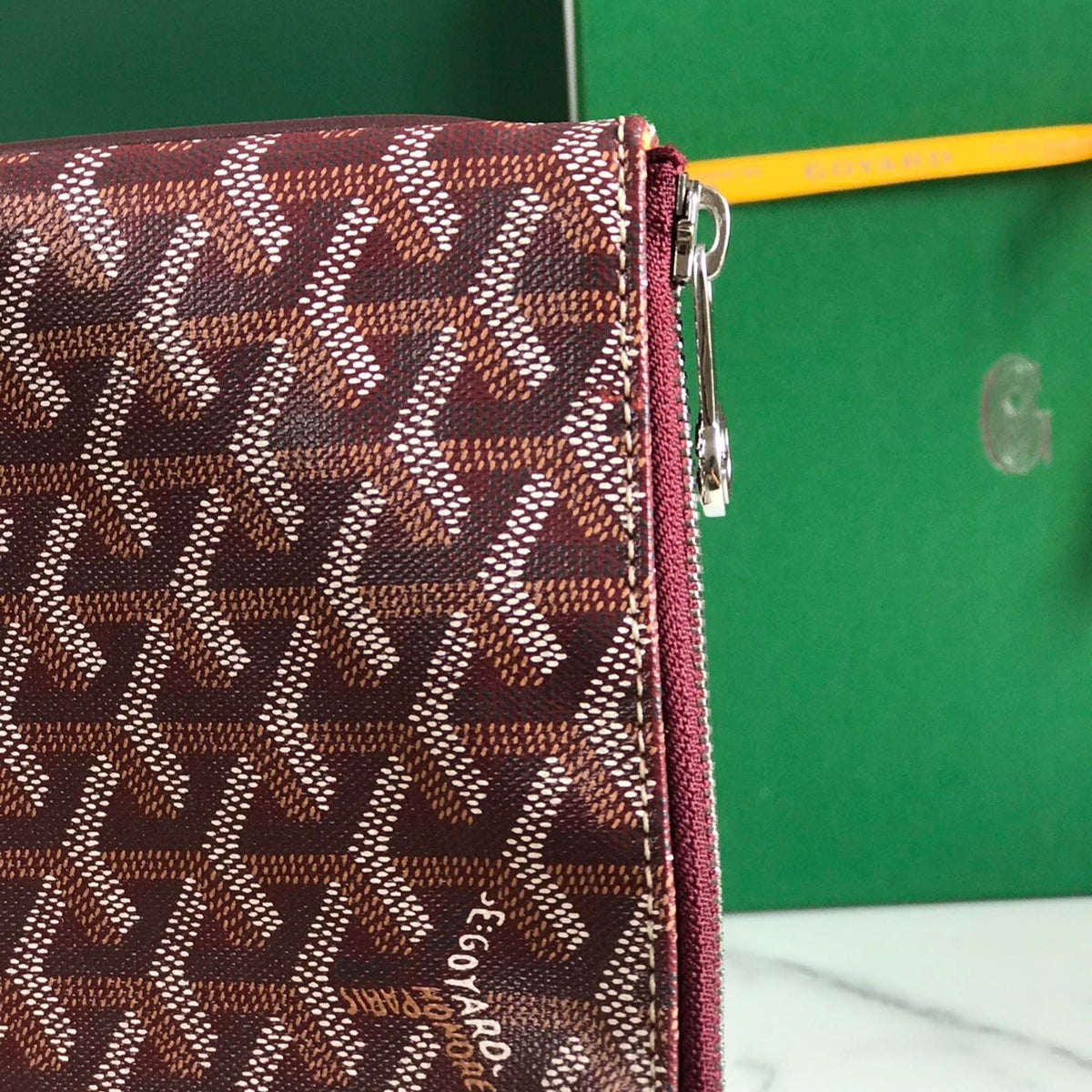 SENAT MGM POUCH 30 IN BURGUNDY RED GOYARDINE CANVAS