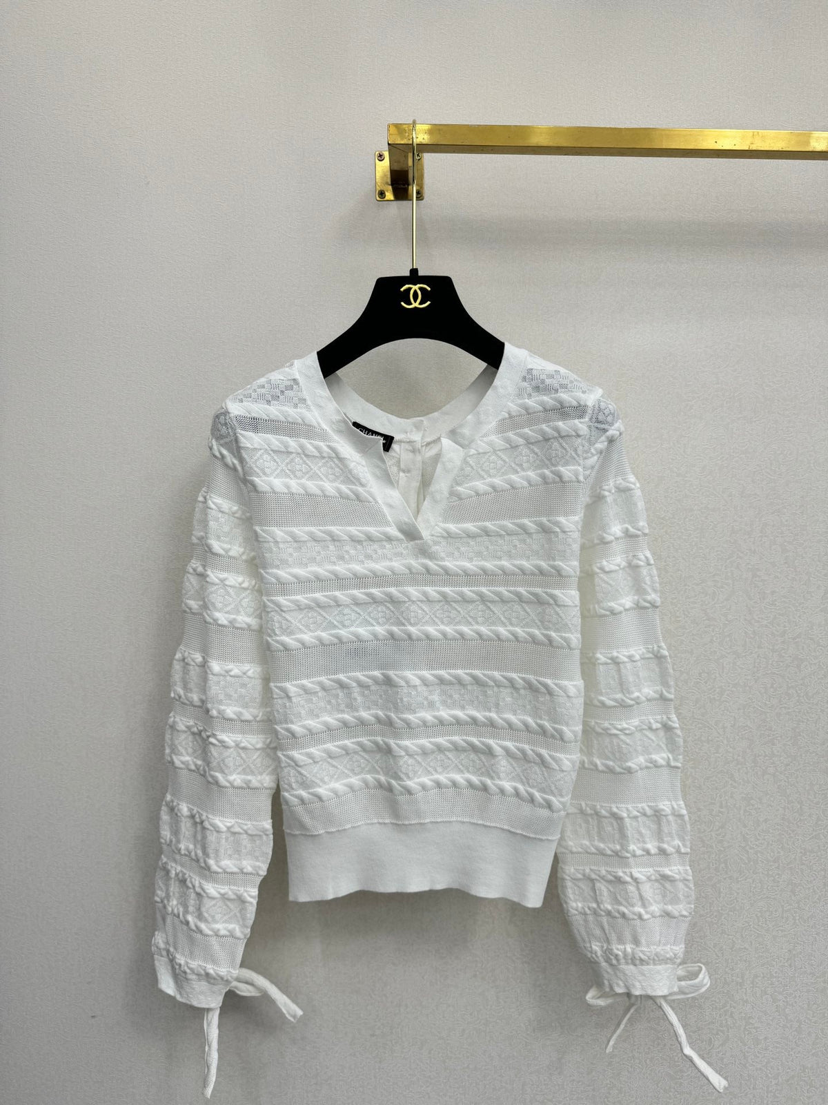 Chanel 2026 Cardigan Embellished With Bow White Wool 424712