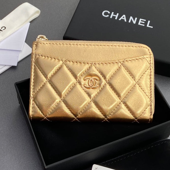Chanel 2026 Quilted Card Holder 13cm Gold Metallic Lambskin