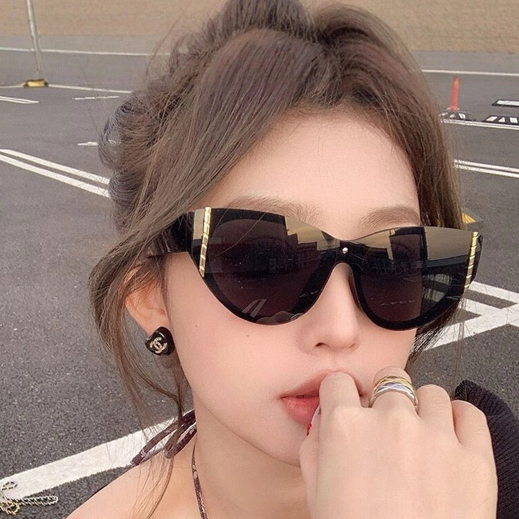 CAT-EYE FRAME SUNGLASSES G82036 IN ACETATE