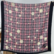 CC 25 Camellia Scarf 110cm Black Pink Cashmere 293163