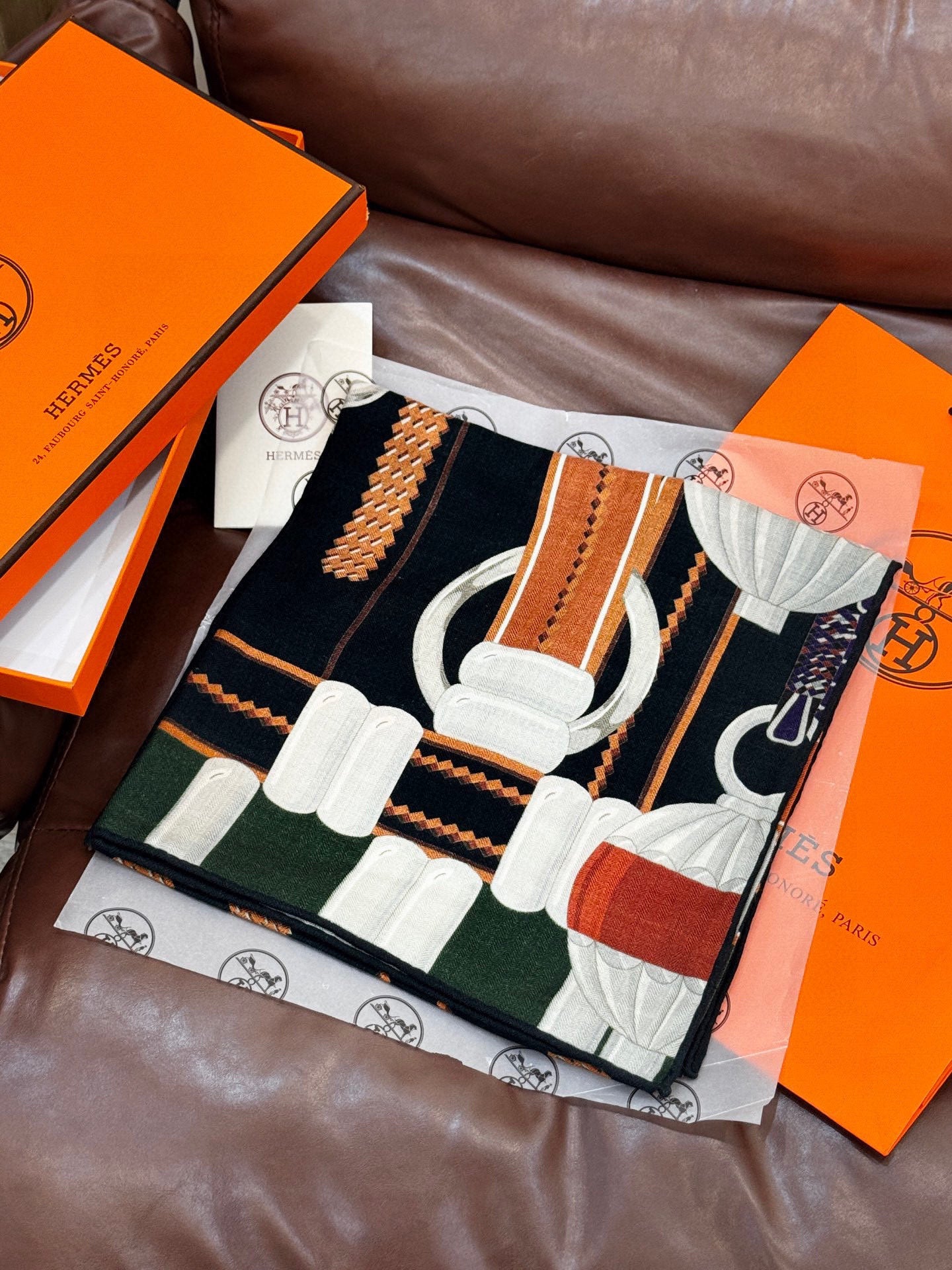 HM Dressage Tressage 140 CM Black Orange Colorful Cashmere And Silk 293243