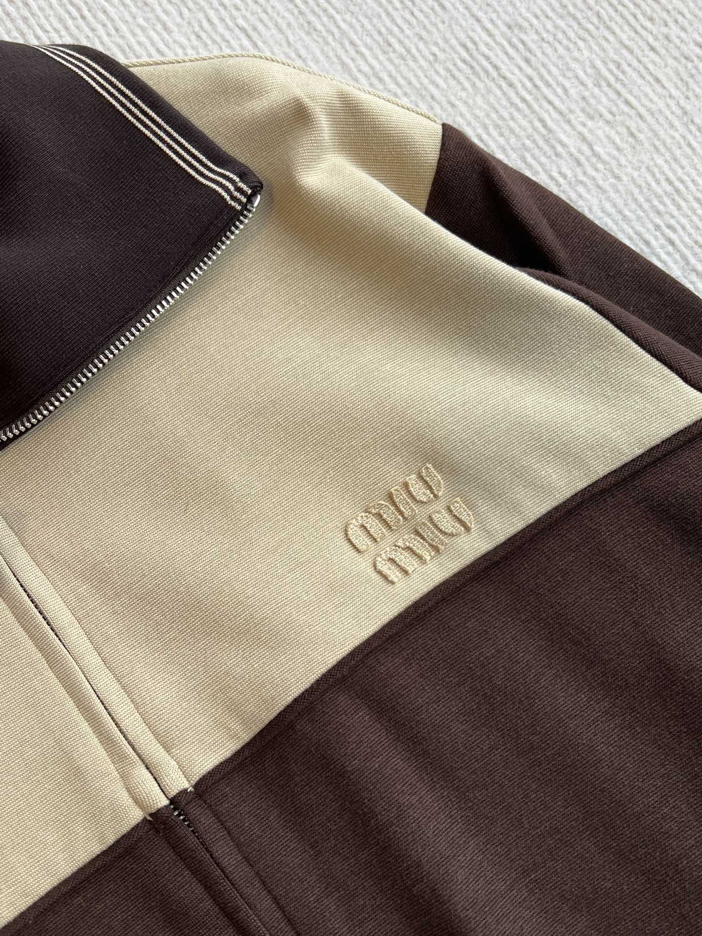 Miu Miu 25 Winter Set Brown Mix Beige Viscose