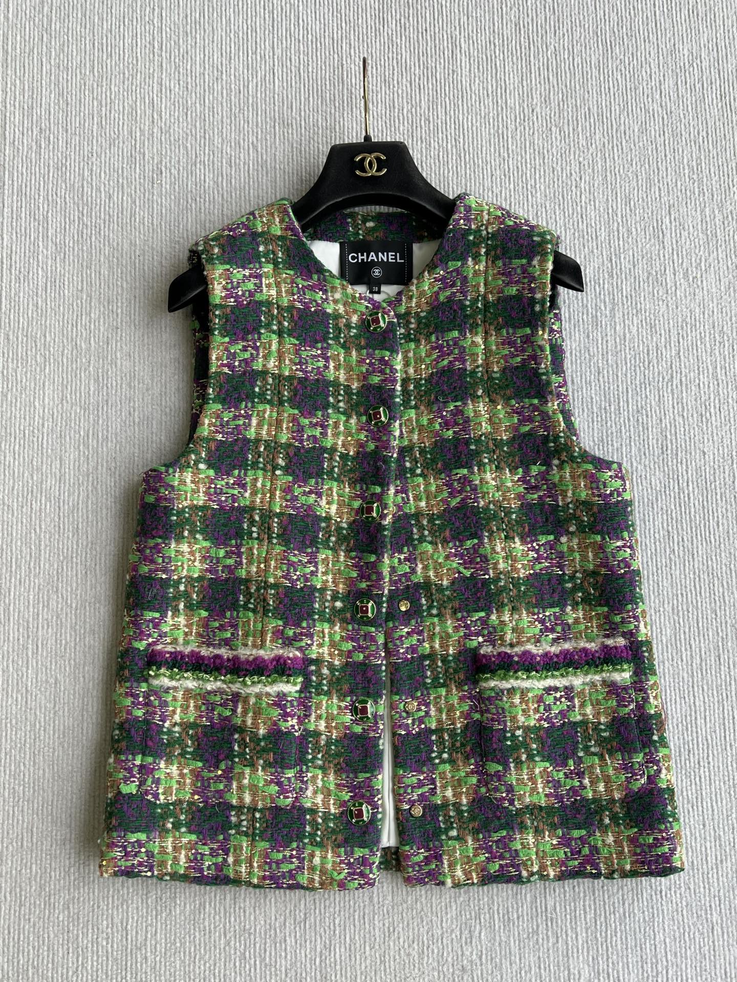 Chanel 2025 Plaid Tweed Vest Jacket Green Wool Polyester 325377