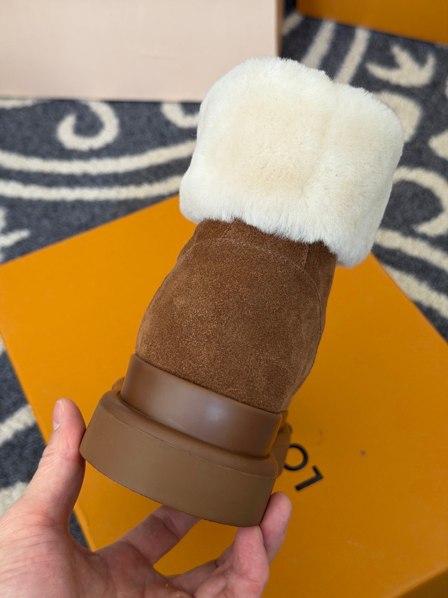 LV 25 Snow Boots Brown Monogram Suede 576948