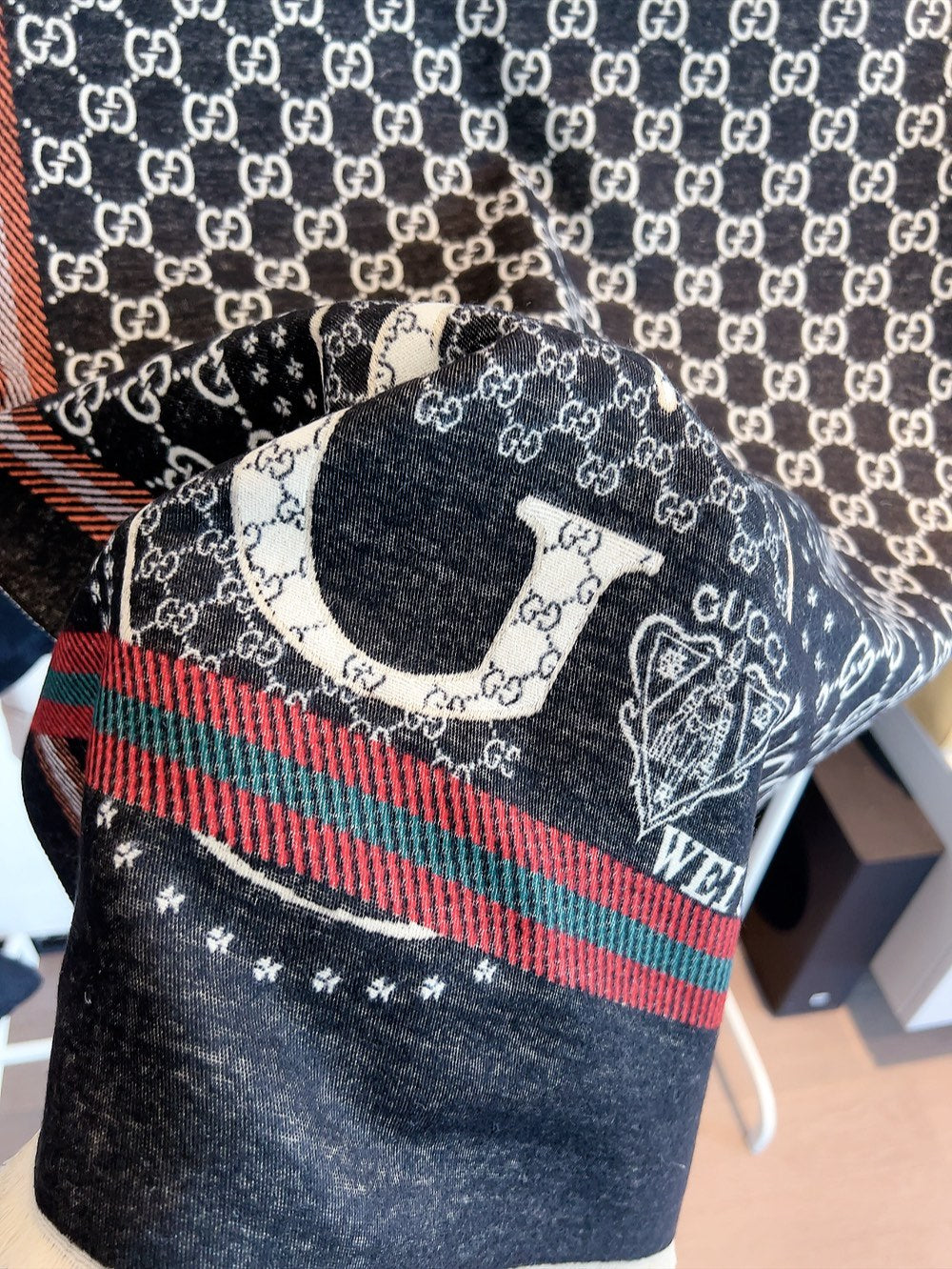 GG Jacquard 180CM Black Cashmere Pattern