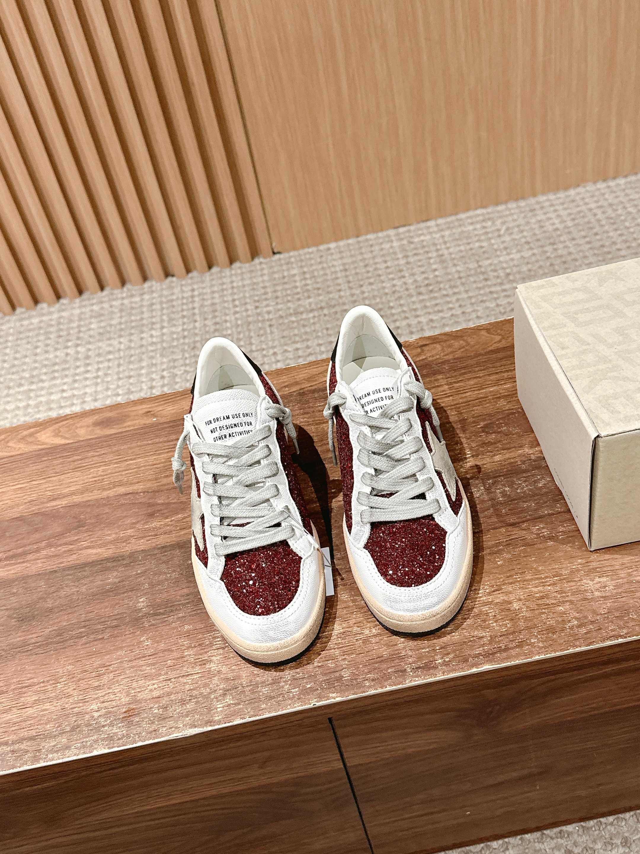 Golden Goose 2025 Sneaker White Red Cowhide 428308