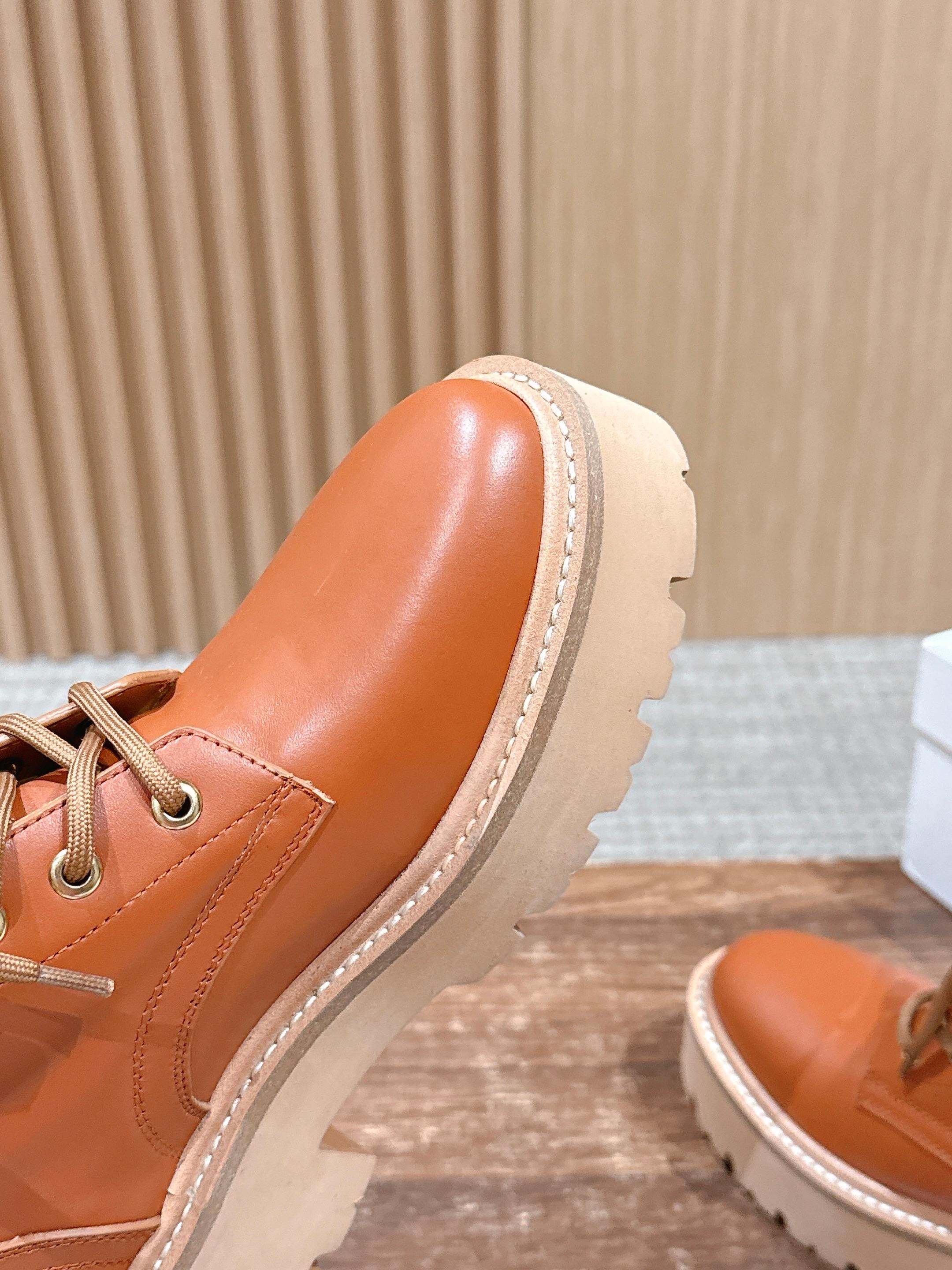 Celine 25 Boot Brown Calfskin 554010