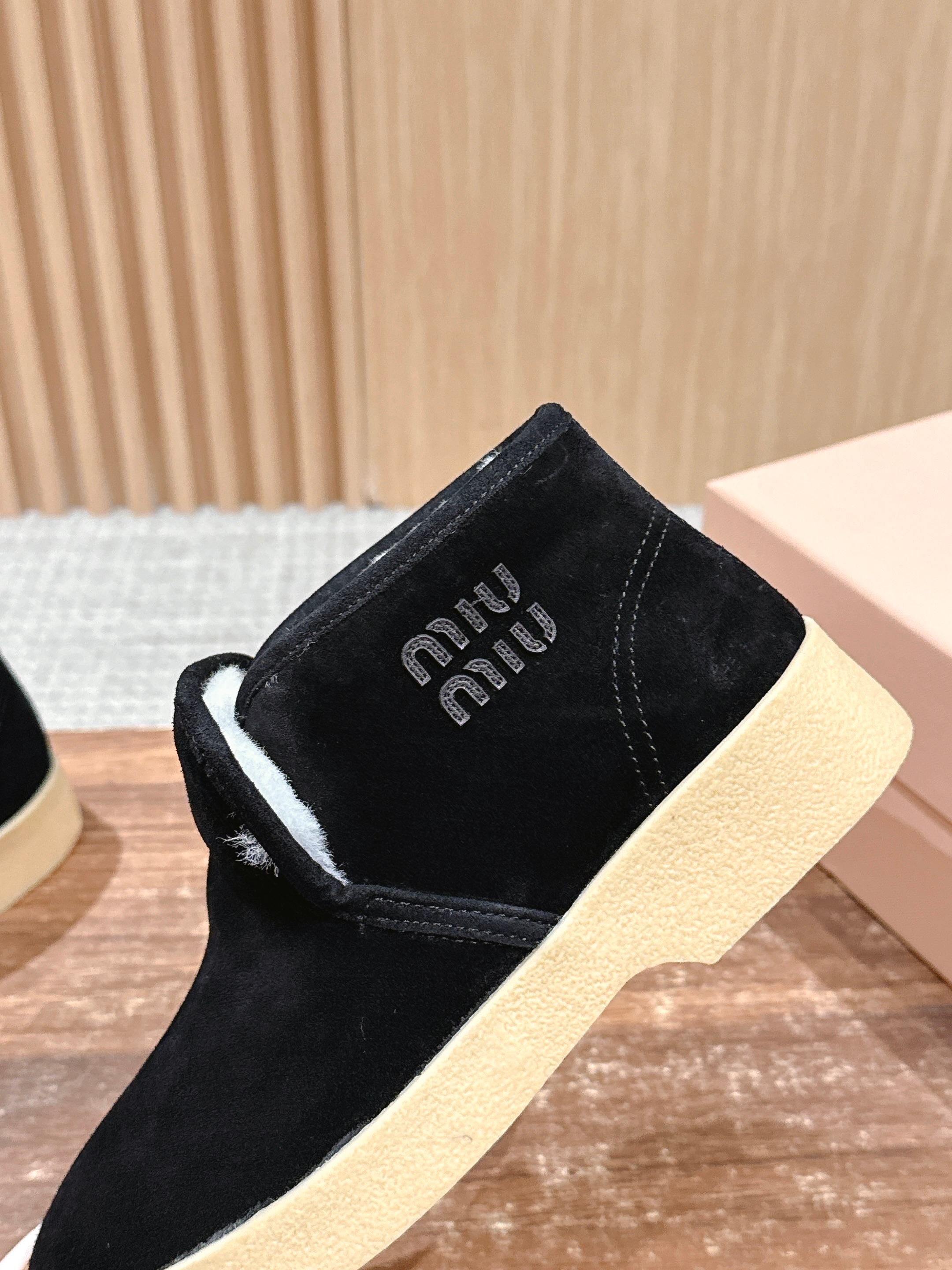 Miumiu 25 Slip-on Boot Black Mix White Suede Wool 553704