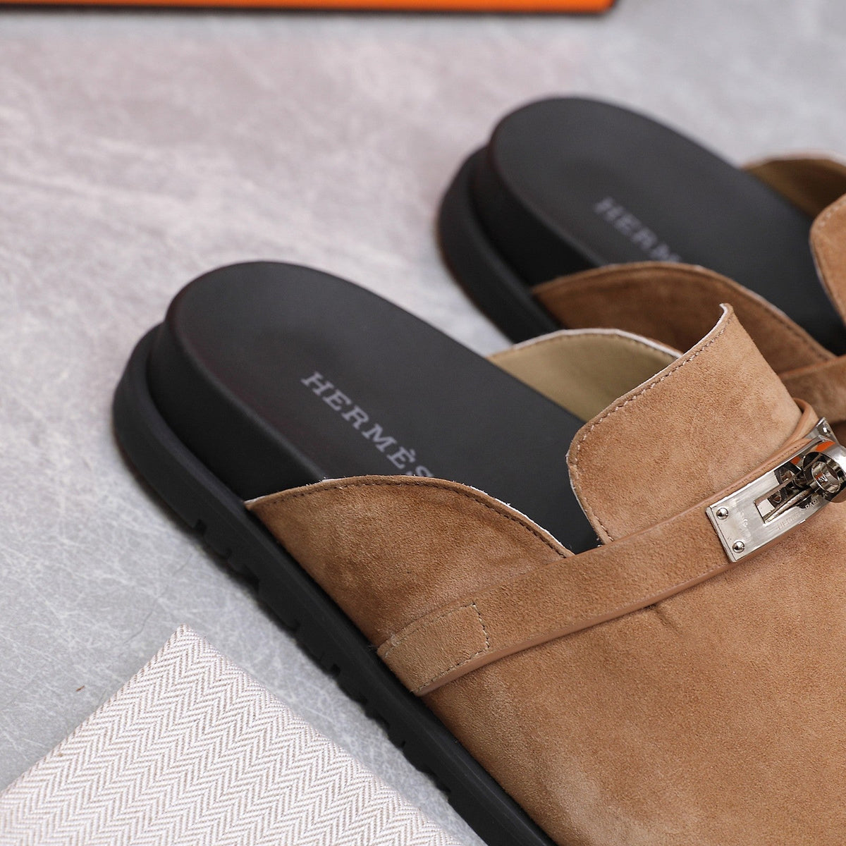HM 25 Carlotta Mule Brown Suede
