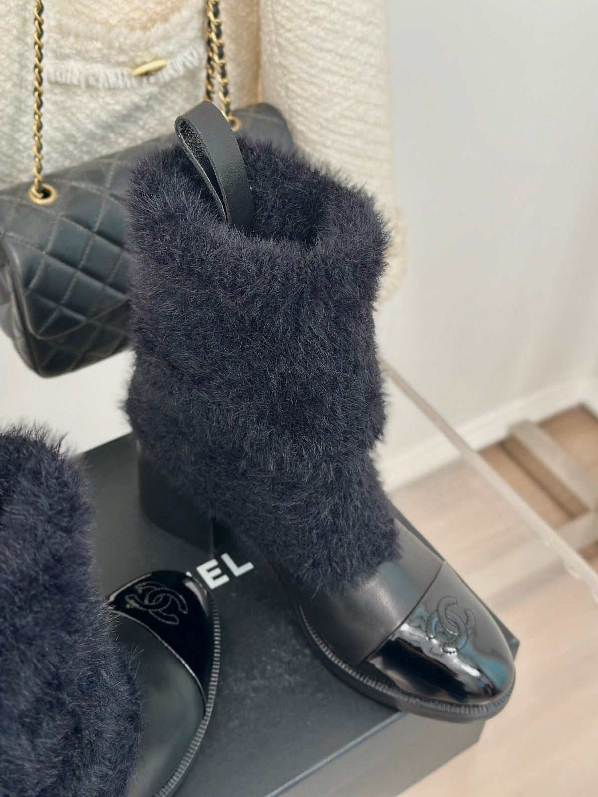 CC Short Boots 60mm Black Cowhide And Wool Yarn