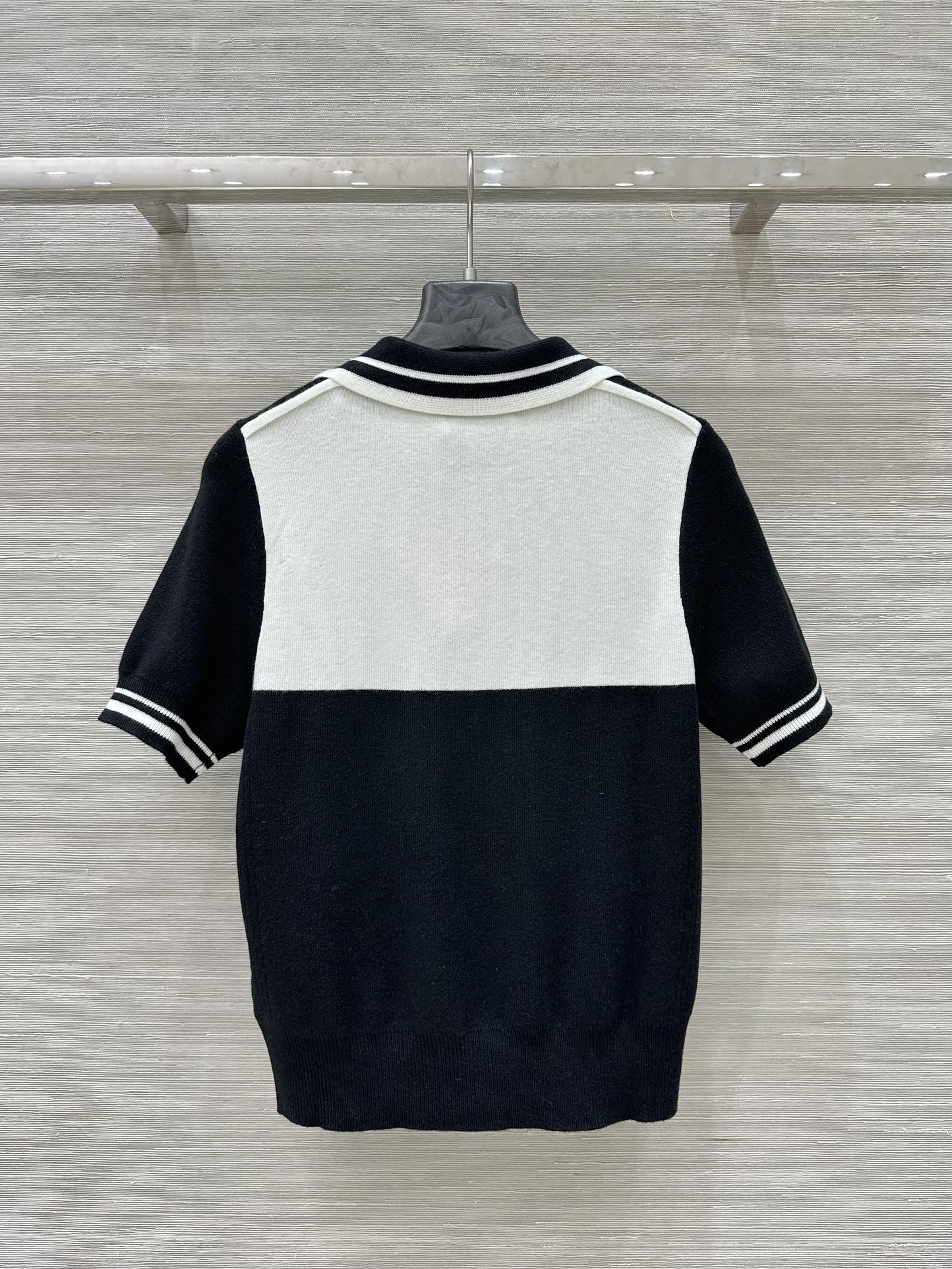 Miu Miu 25 Polo Collar Short-sleeved Top Black White  Tencel