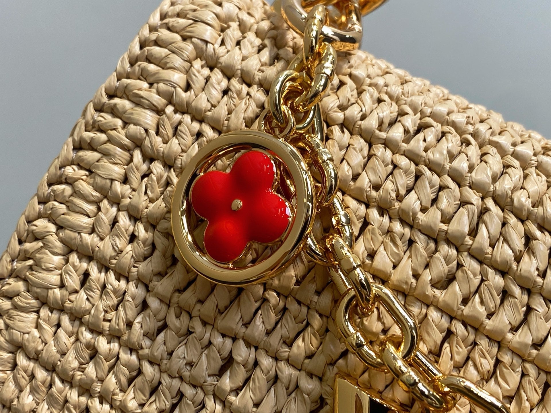 LV 2025 Twist PM Slim 19cm Beige Gold Raffia Leather 344001