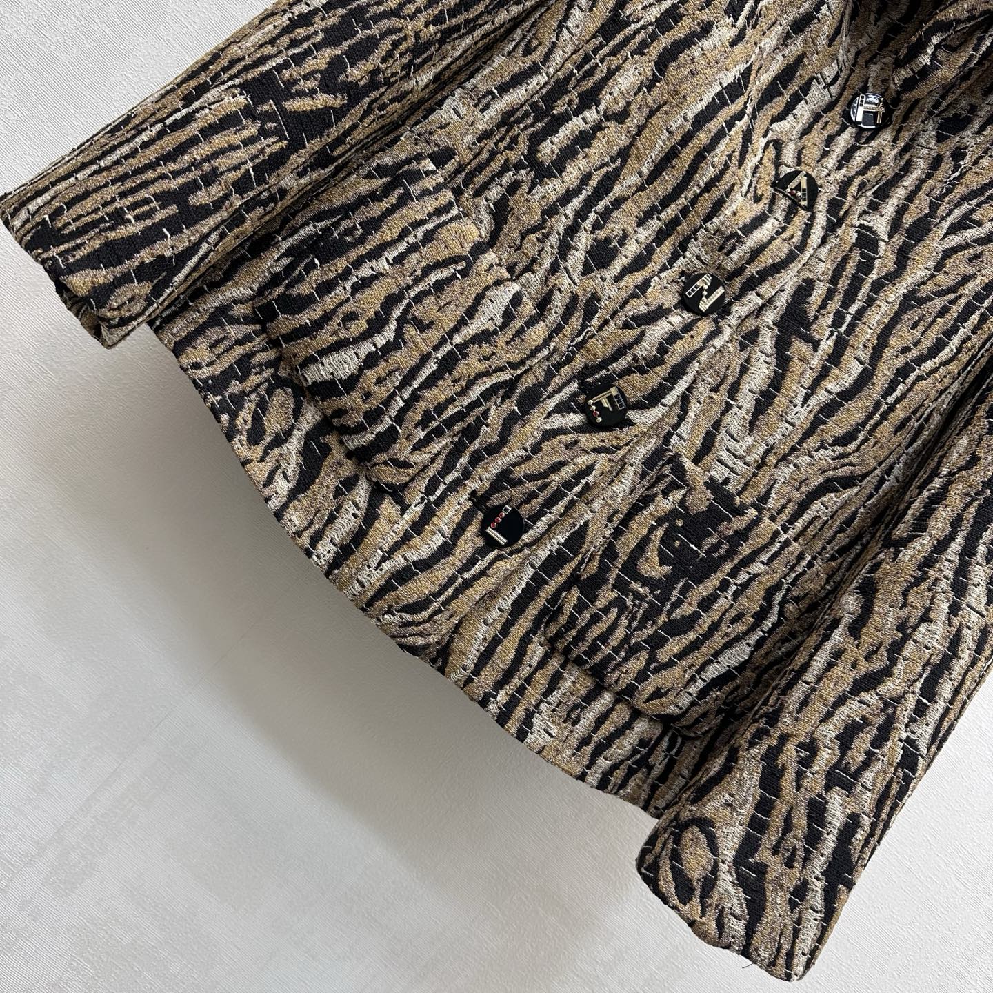 Chanel 2026 Tiger-print Collar Coat Black Beige Cotton 418545