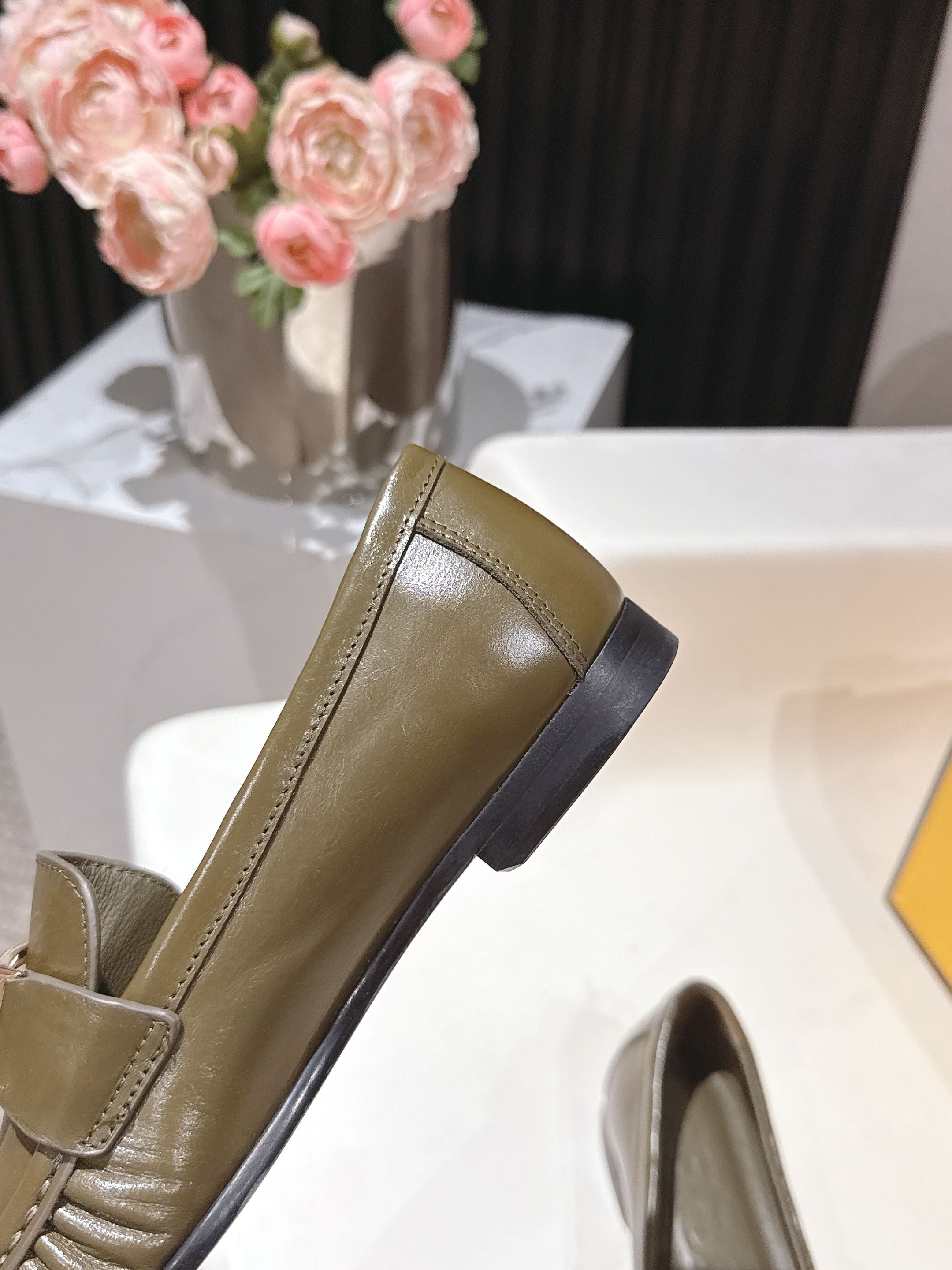 Fendi 2025 Loafer Olive Green Calfskin 560515