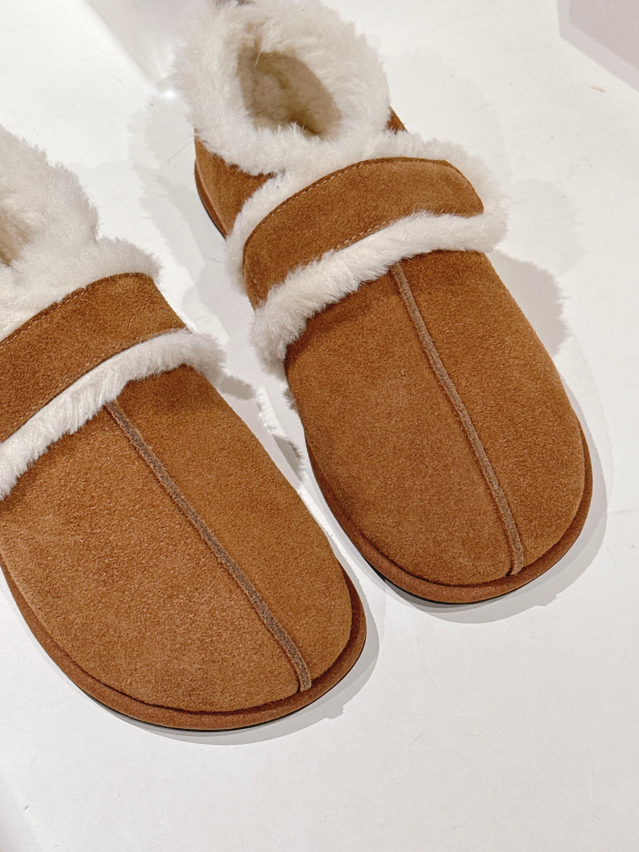The Row 2025 Furry Shoe Light Brown White Suede Wool 560590