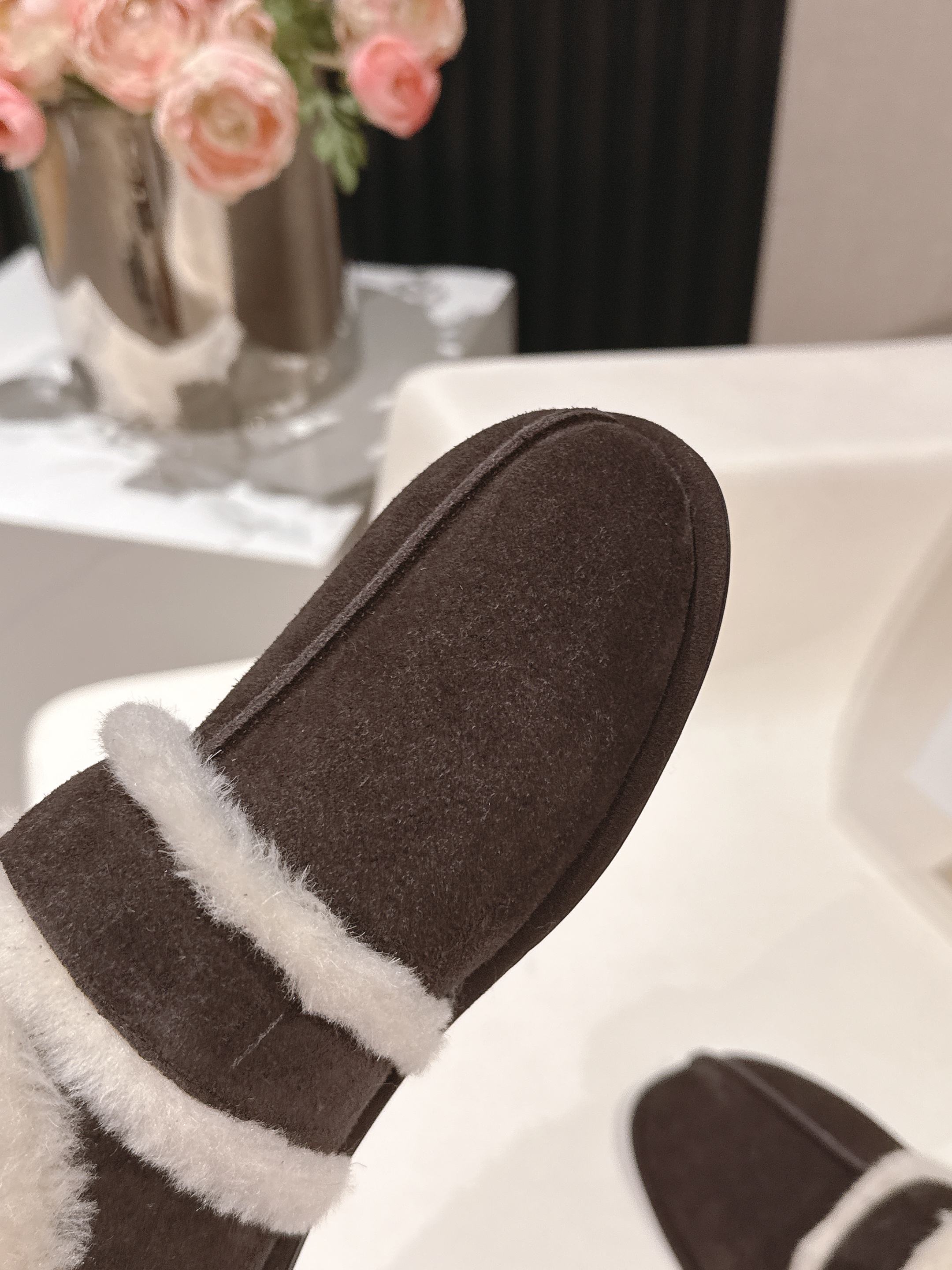 The Row 2025 Furry Shoe Dark Brown White Suede Wool 560591