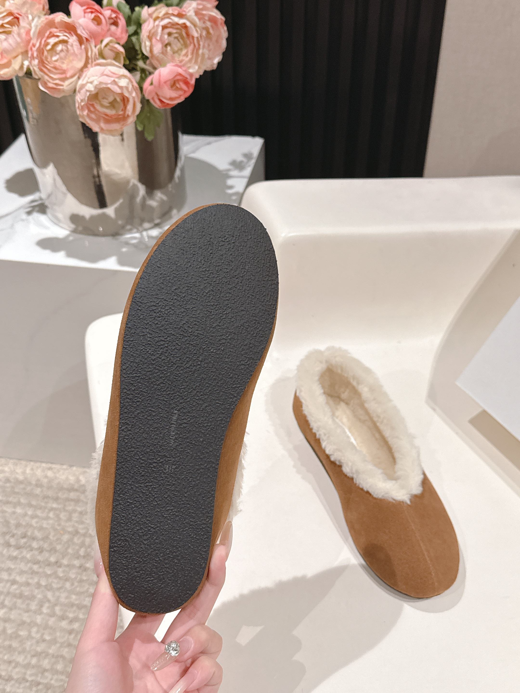 The Row 2025 Fur-lined Flat Shoe Light Brown mix White Suede Wool 560507