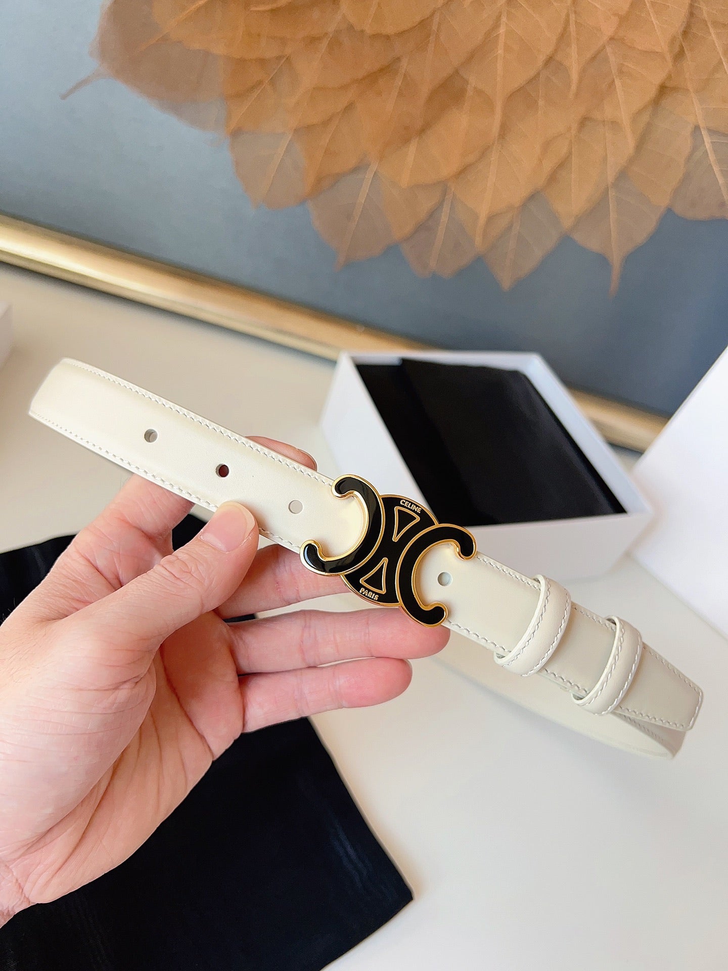 CL Black 25mm Triomphe Enamel Belt White Cowhide 616415