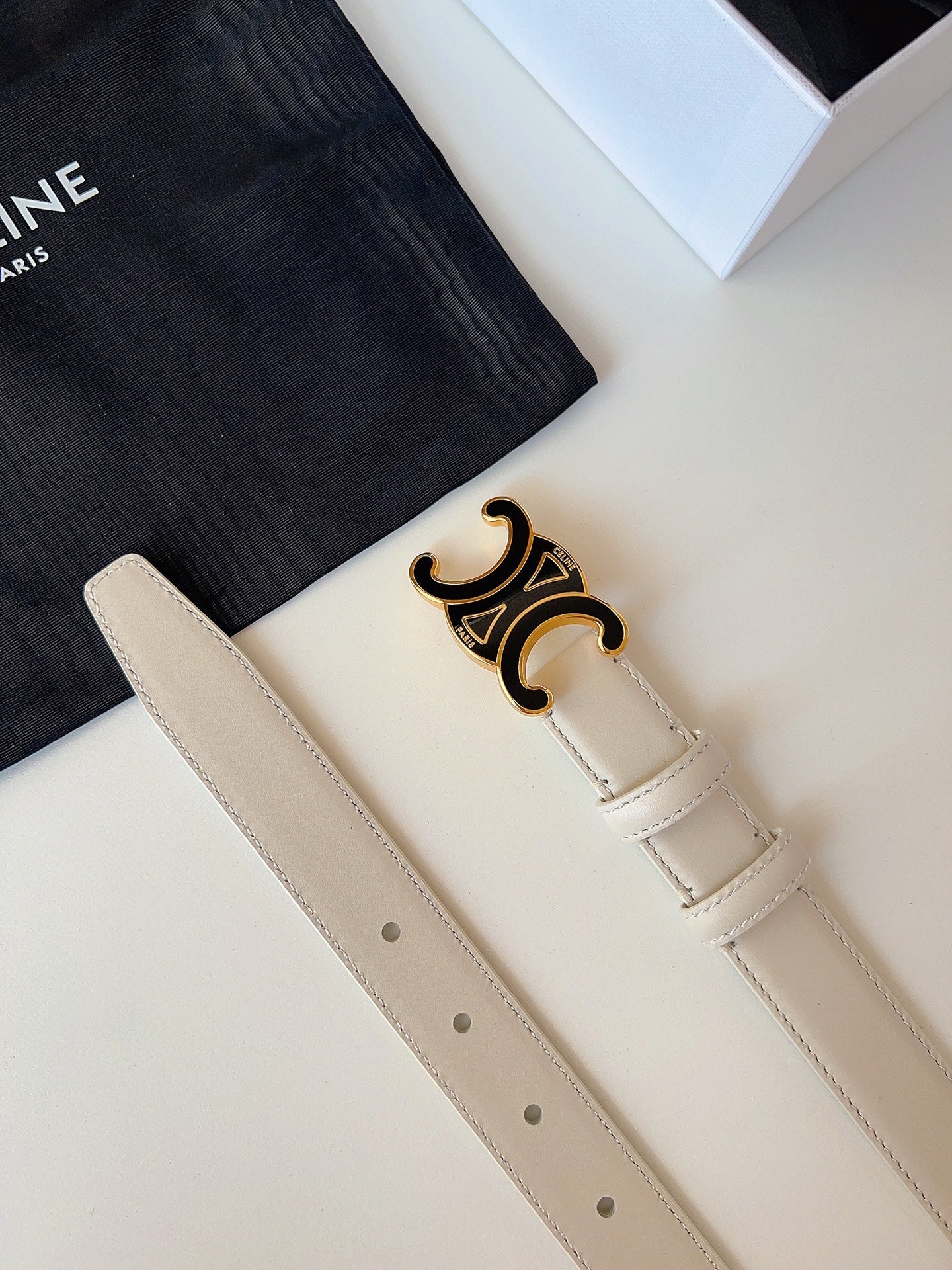 CL Black 25mm Triomphe Enamel Belt White Cowhide 616415