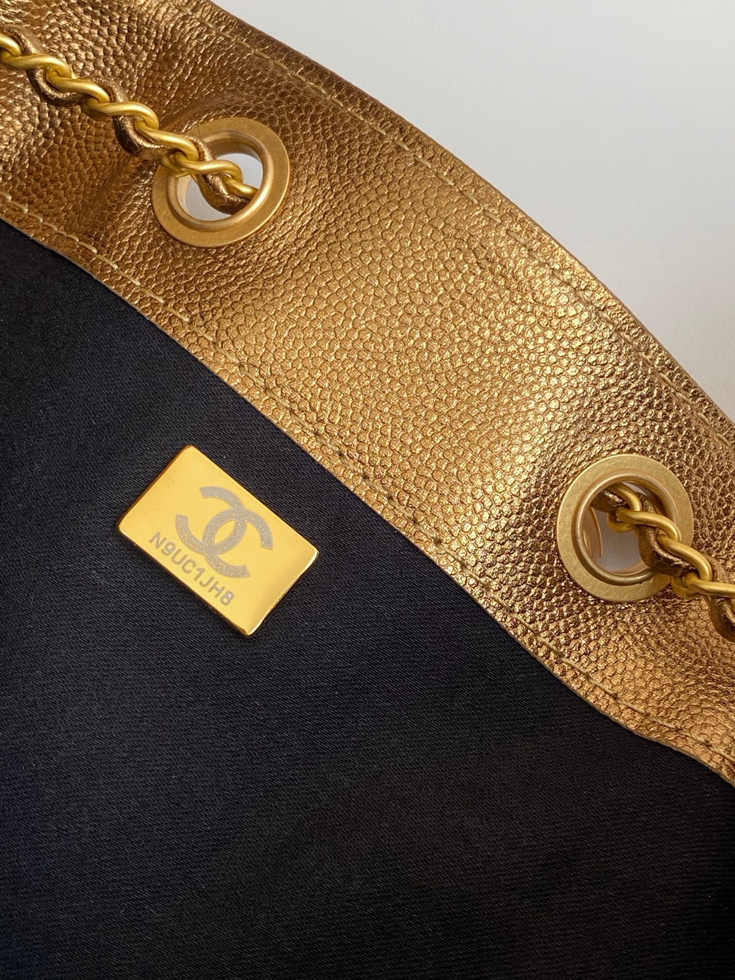 CC 25C Hobo Bags 40cm Bronze Metalic Grained Calfskin