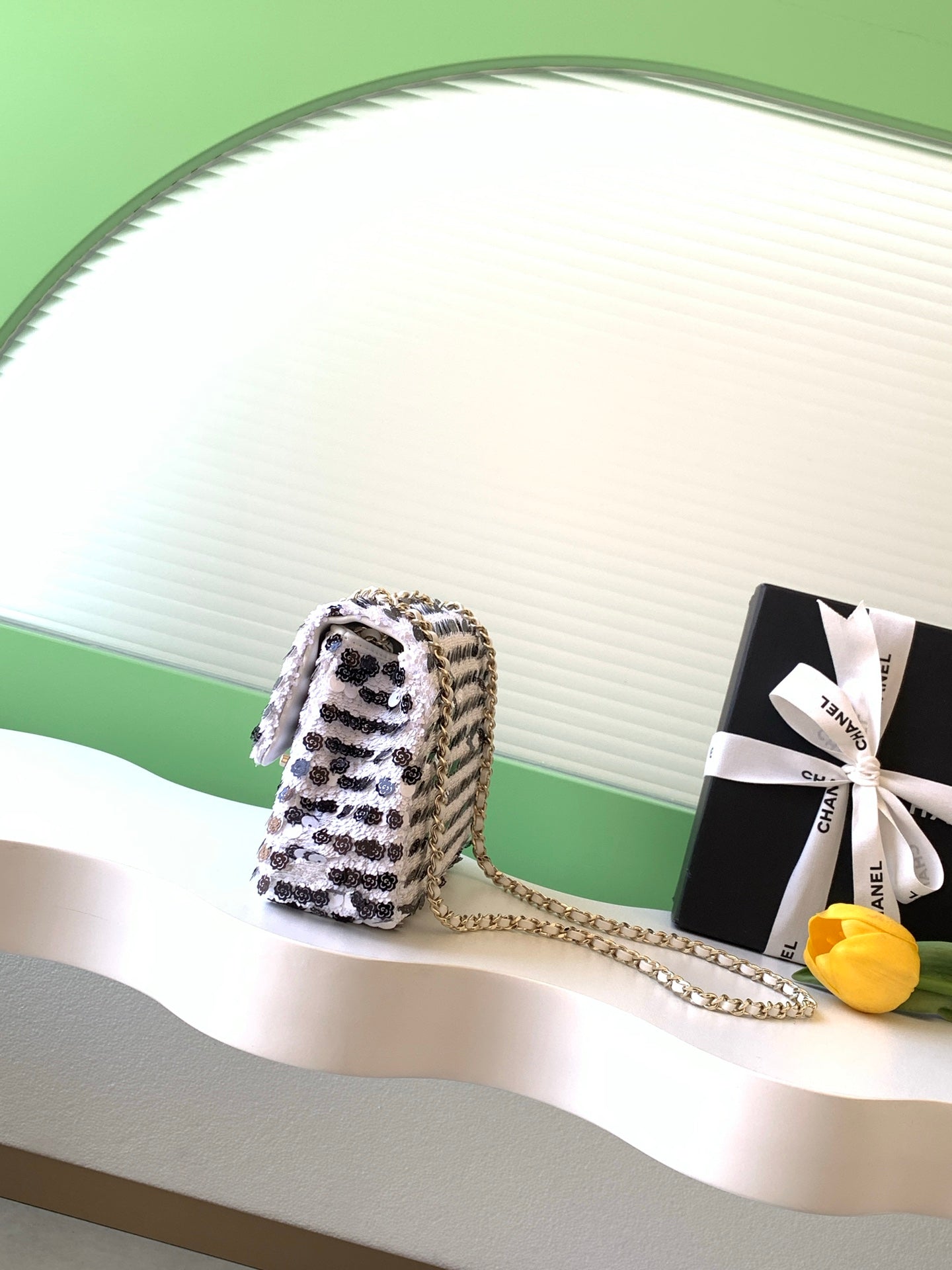 Chanel 2026 Bag 21cm White Black Sequin 331213