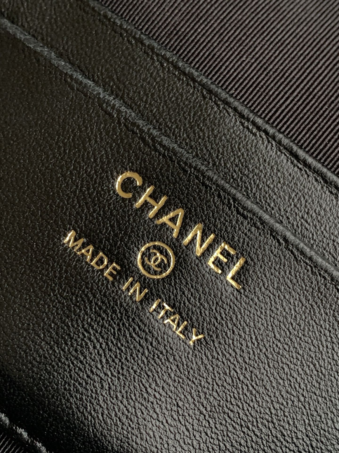 Chanel 2026 Vanity With Chain 19.5cm White Black Suede Lambskin 348254