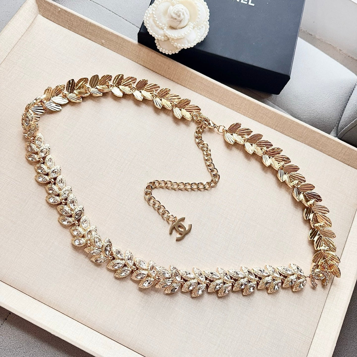 Chanel 2026 Crystal Leaf Chain Belt 209919