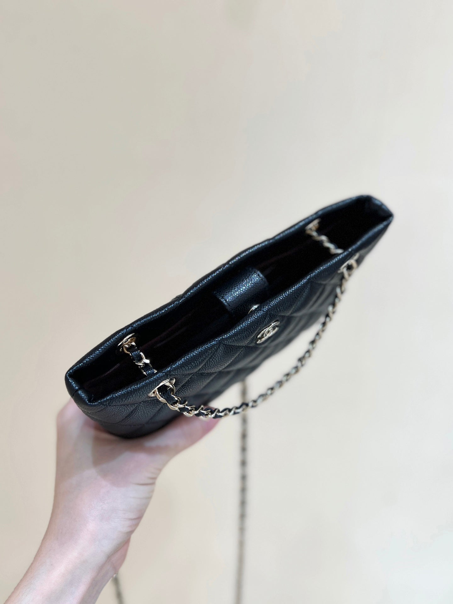25C Small Tote 17cm Black Grained Calfskin