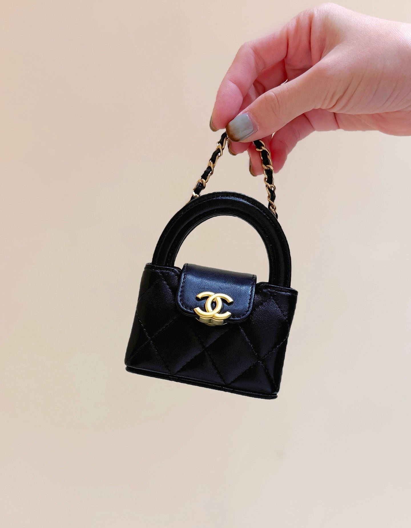 Chanel 25 Mini Kelly Bag Black 11cm Lambskin 347501