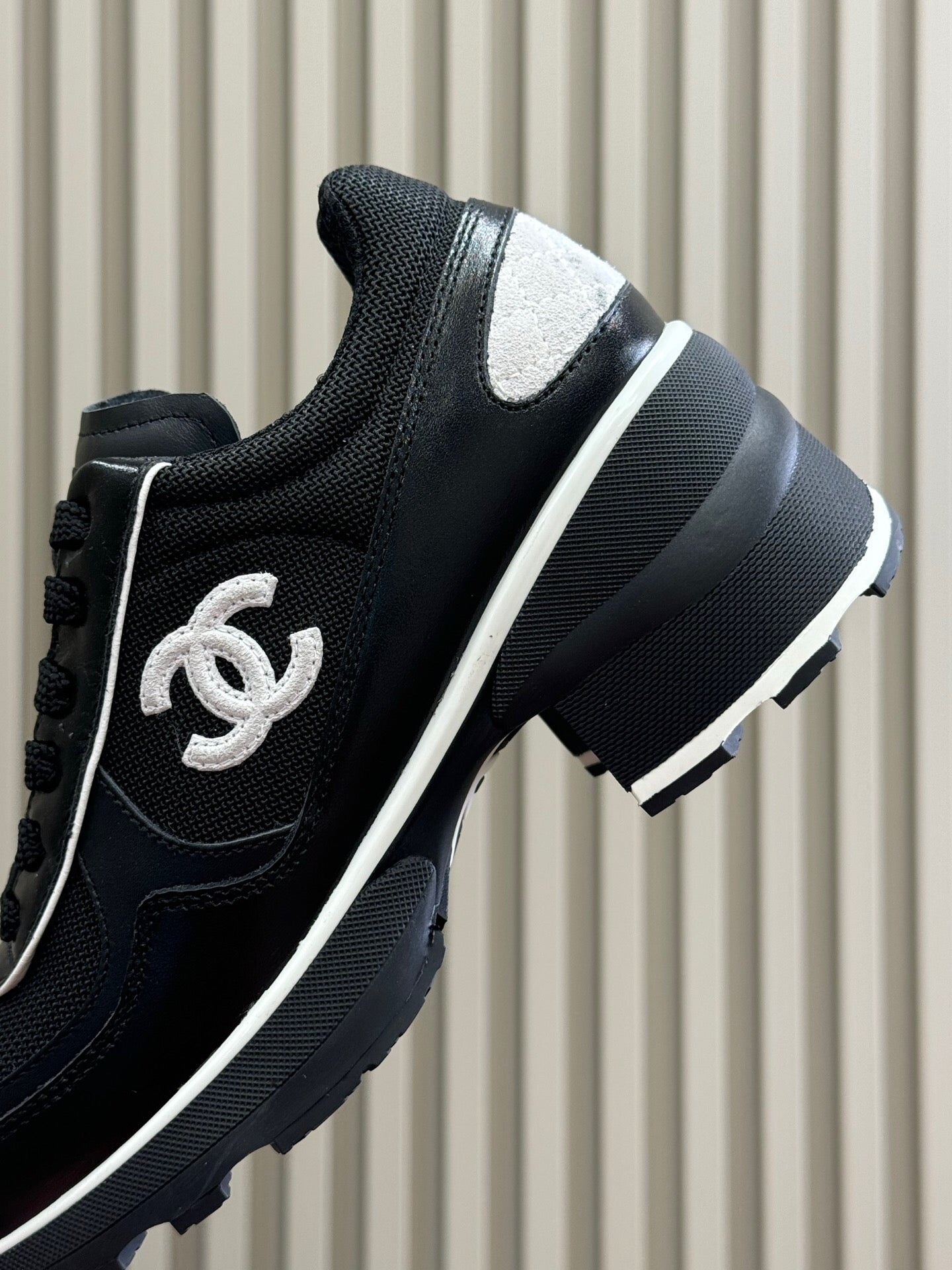 Chanel 2026 Sneaker Black mix White Leather Mesh 592919