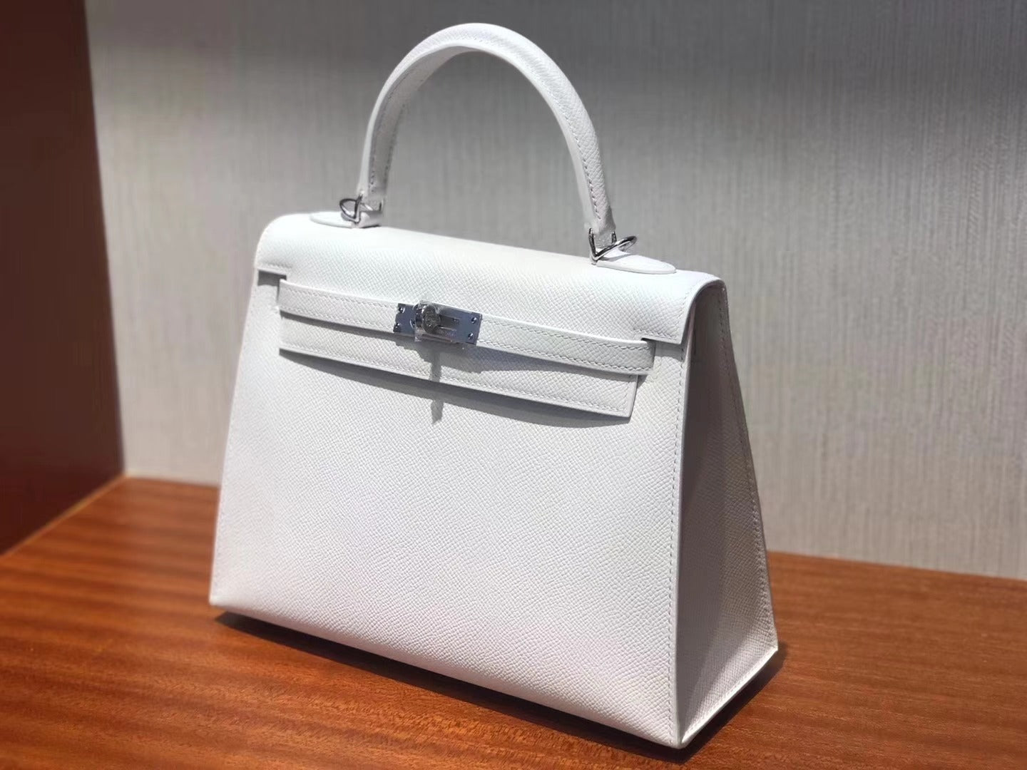 HM KELLY 25CM PURE WHITE EPSOM LEATHER SILVER HARDWARE