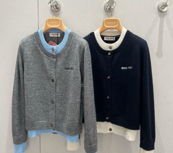 Miu Miu Two-piece Round Neck Knitted Cardigan Polyamide 209517