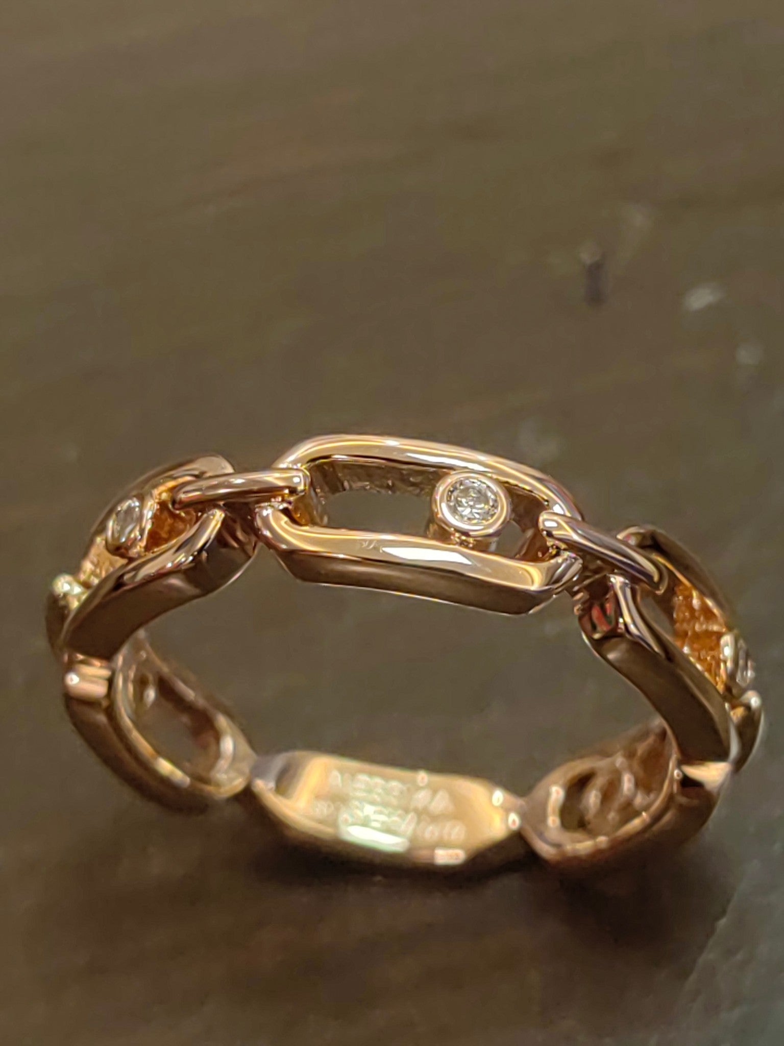 MOVE LINK DIAMOND RING