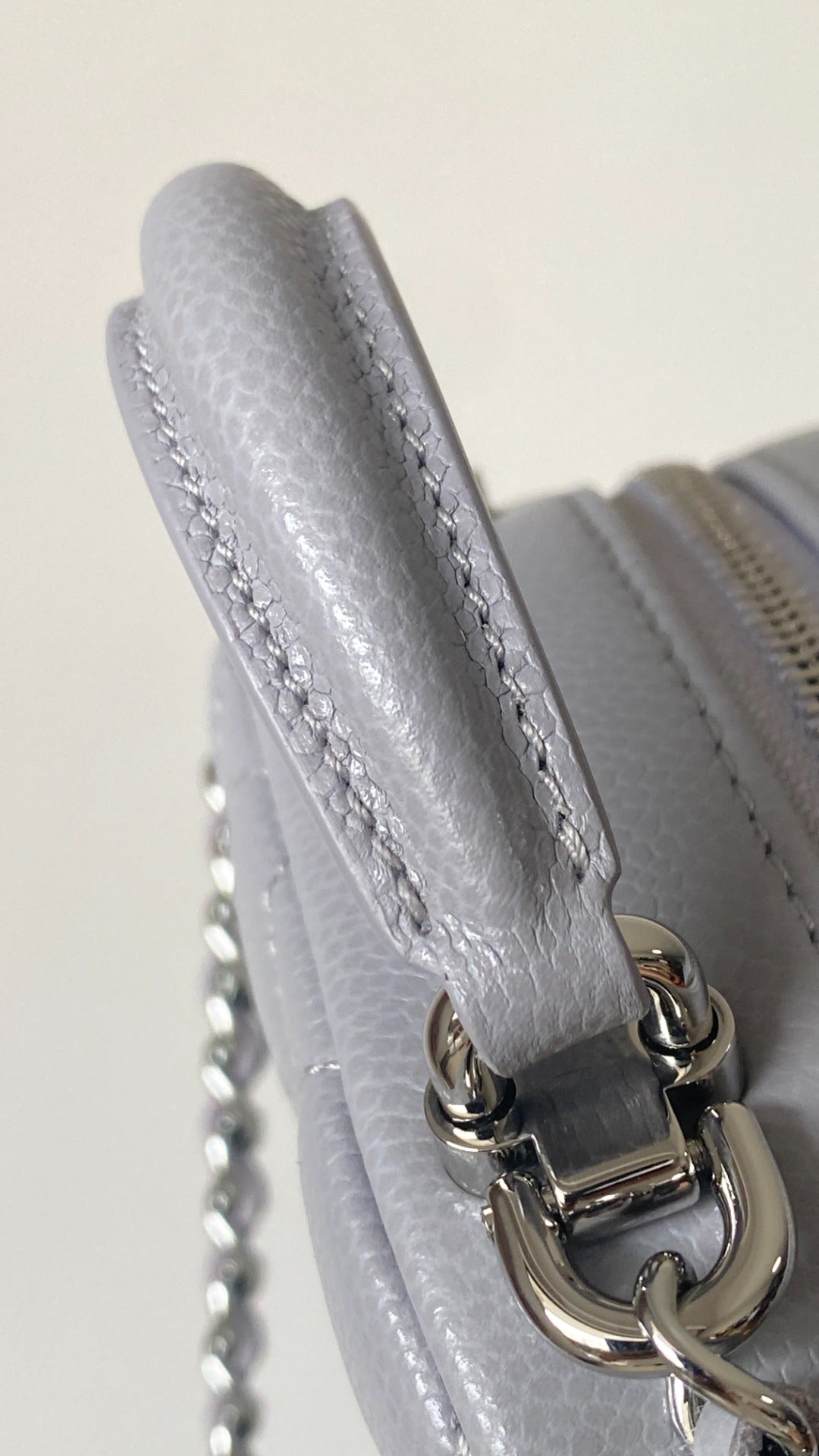 Chanel 25 Backpack 18cm Lilac Caviar Leather