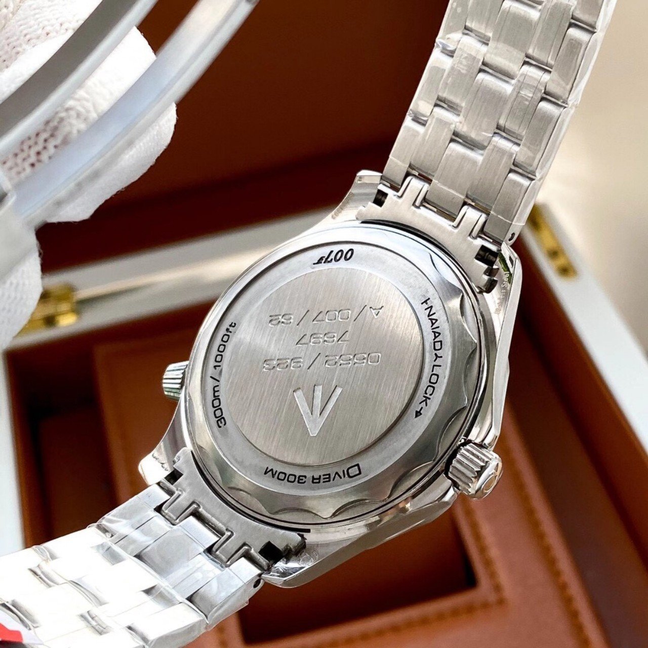 SEAMASTER DIVER 300 STAINLESS STEEL KHAKI DIAL